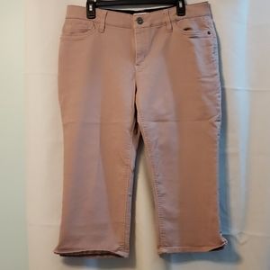Liz Claiborne Stretch Capris size 14